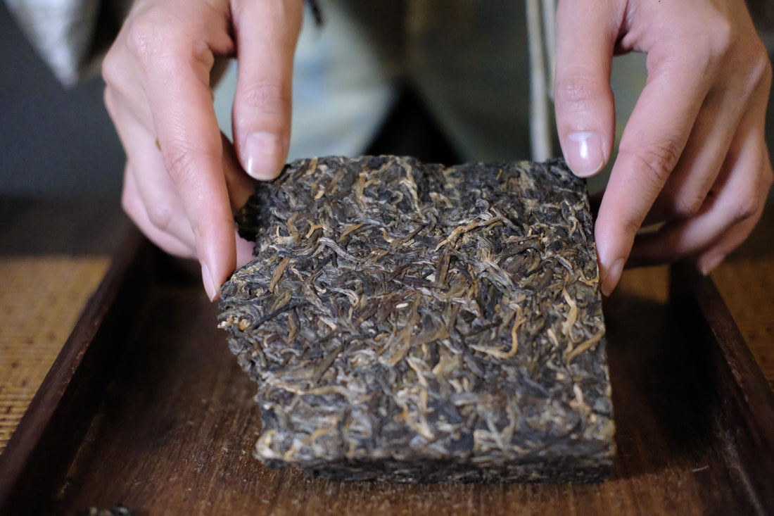 Why Pu’er Tea Cakes Are Pressed So Hard？